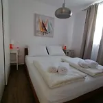 Apartment L & L Bol
