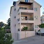 L & L Apartamento Bol