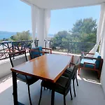 Apartment L & L Bol