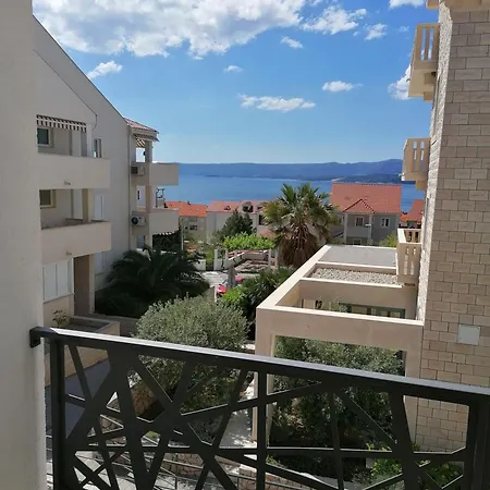 Apartment L & L Bol